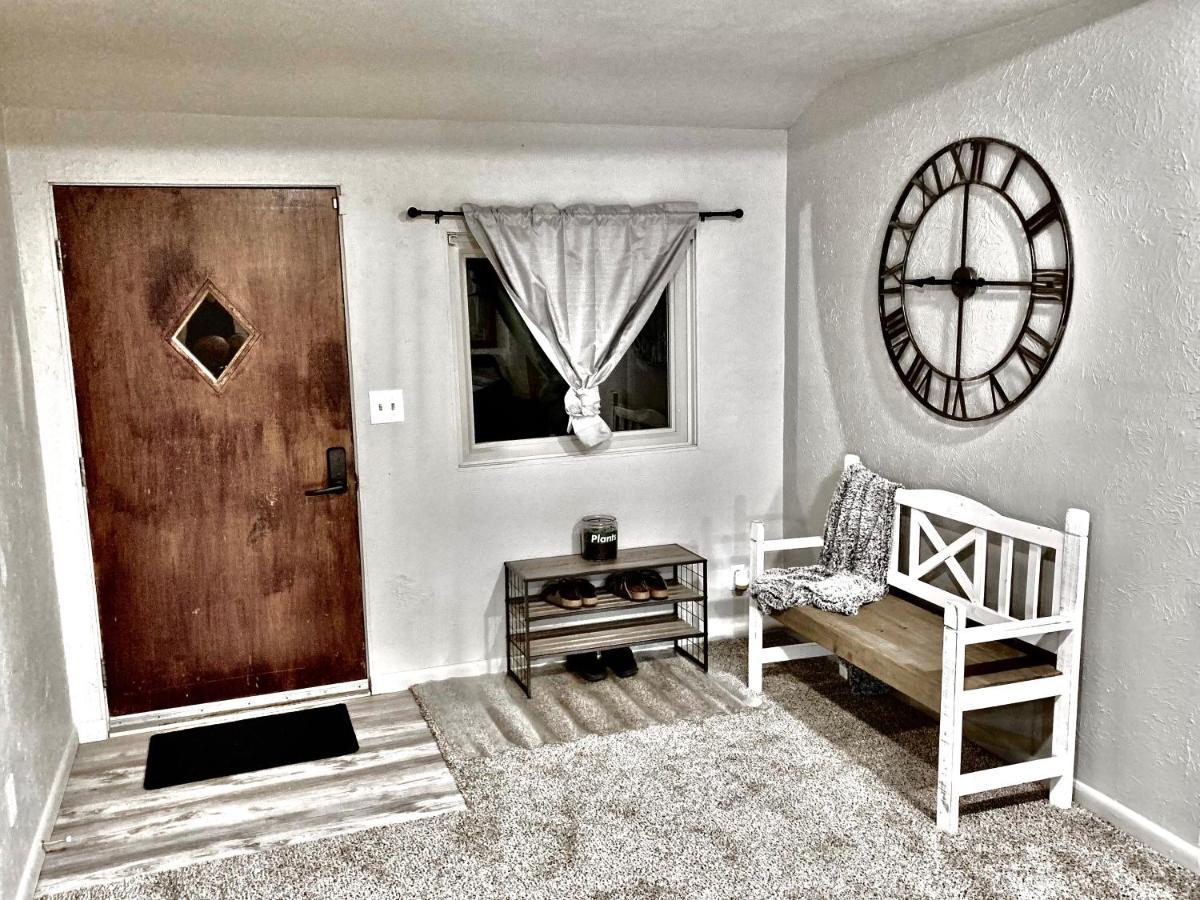Newly Renovated Cozy Home Minutes From Broadmoor And Downtown Colorado Springs Exteriör bild